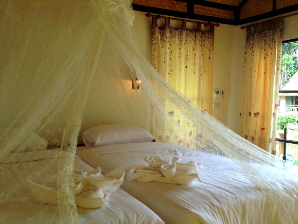 Nautilus Right On The Beach - Adult Only - Sha Extra Plus Koh Lanta Room photo